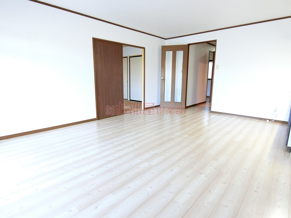 コンフォールⅡの居間・リビング