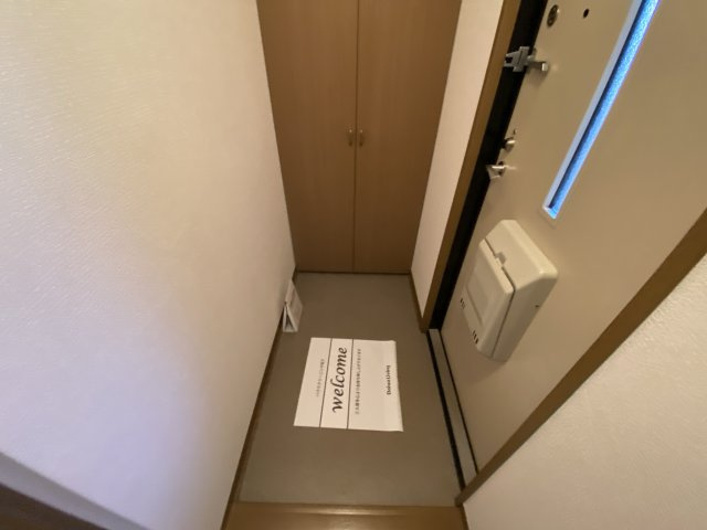 サンアベニュ－の玄関