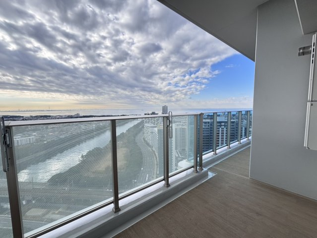 【バルコニー】