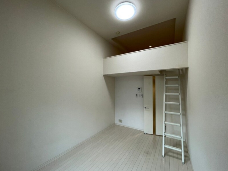 Studio nineの洋室