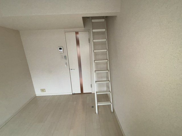 Studio nineの洋室