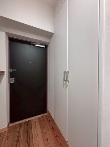 東カン中の島パークサイドマンションの玄関