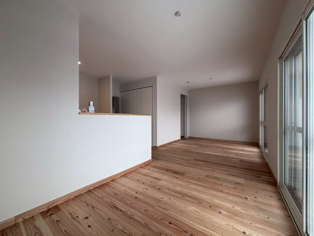 東カン中の島パークサイドマンションの居間・リビング