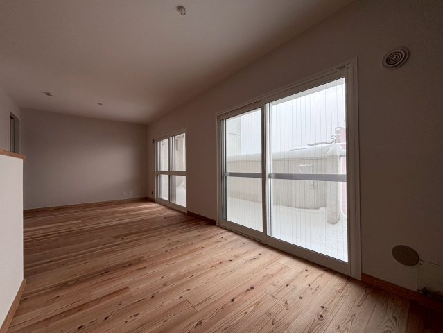 東カン中の島パークサイドマンションの居間・リビング