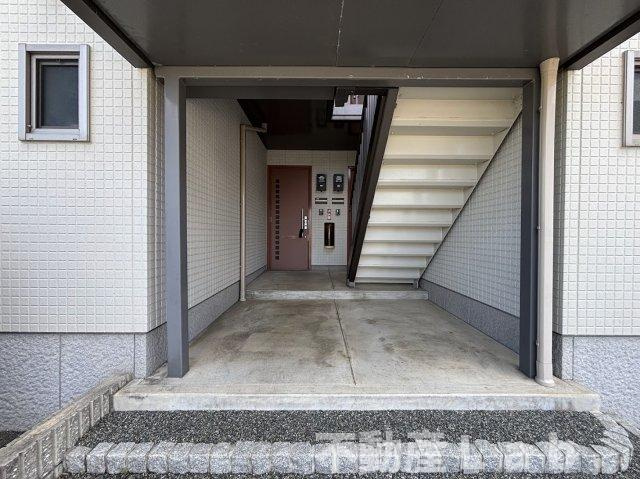 パールビュー　Ⅱ棟の駐車場