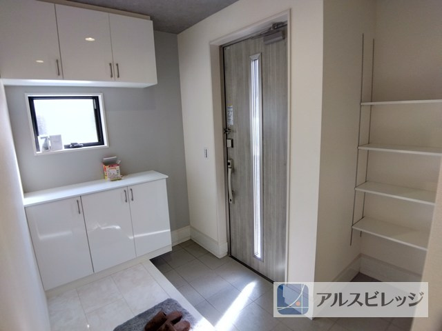 新築/新座市野火止３丁目の玄関|きれいな玄関です