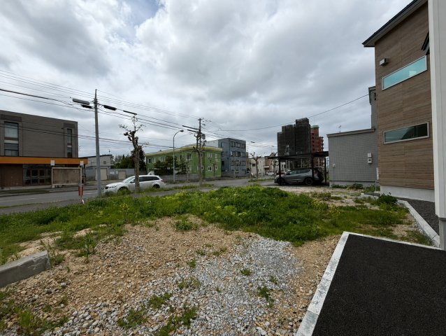 江別市文京台5-19の庭