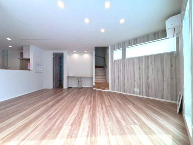 江別市文京台5-19の居間・リビング