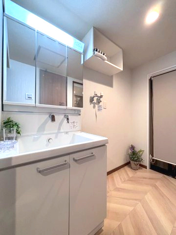 コープ野村幌西の独立洗面台