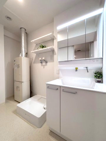 ファミリエール澄川の独立洗面台