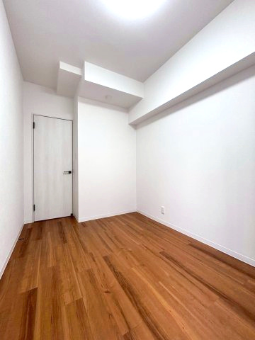 リラハイツ伏見の洋室