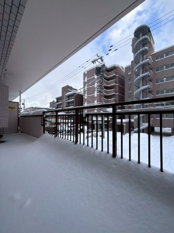 リラハイツ伏見のバルコニー