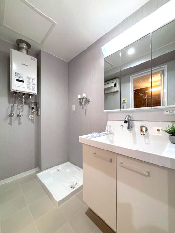 リラハイツ伏見の脱衣所