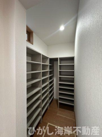 茅ヶ崎市浜竹3丁目　新築戸建　全４棟の設備|パントリー