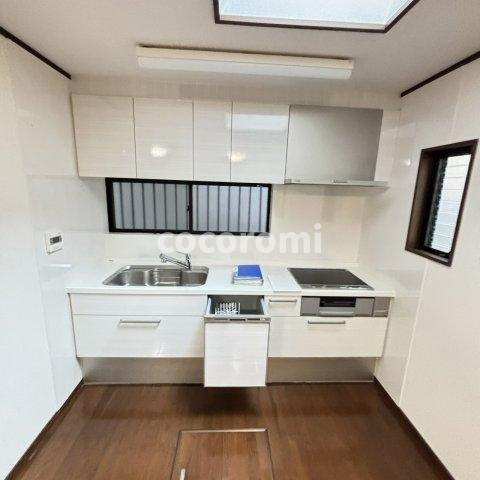 橋本尻江車庫付戸建てのキッチン