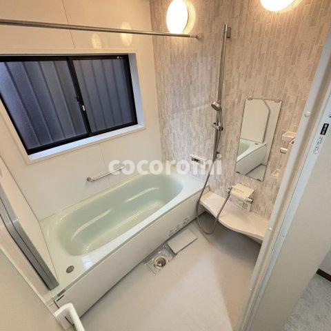 橋本尻江車庫付戸建ての浴室