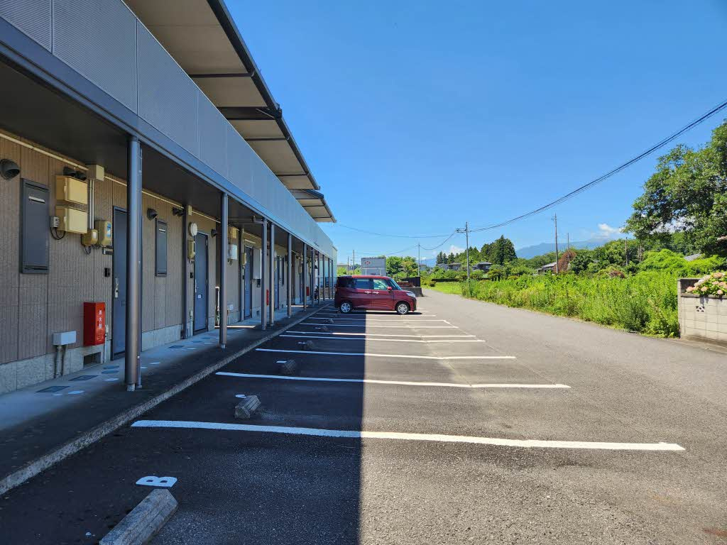 グリーン・ヴィレッジの駐車場