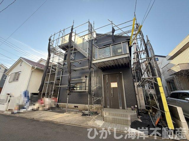 茅ヶ崎市浜須賀　中古戸建の前面道路含む現地写真|2月21日撮影　リフォーム工事中　現地外観