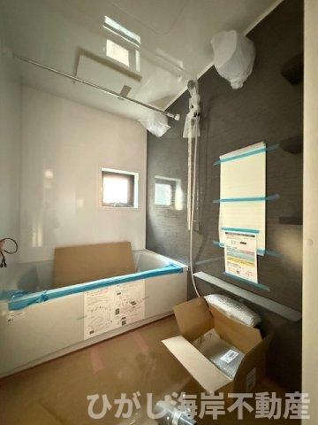 茅ヶ崎市浜須賀　中古戸建の前面道路含む現地写真|1月23日撮影　リフォーム工事中　現地外観