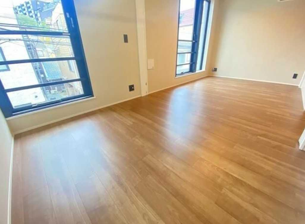 アトリオフラッツ三軒茶屋North　フリーレント　礼金０　新築の居間・リビング