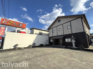 吉野川市川島町桑村の店舗の画像