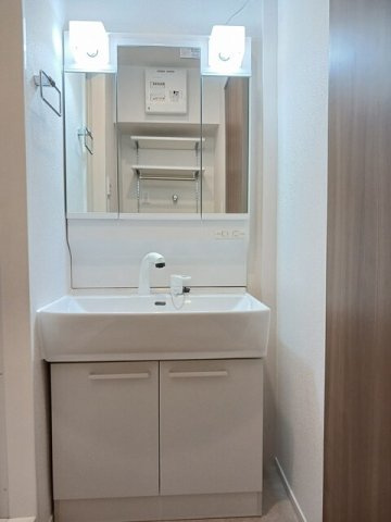 ヒカルサ市原姉ヶ崎サウスの独立洗面台|洗面所です