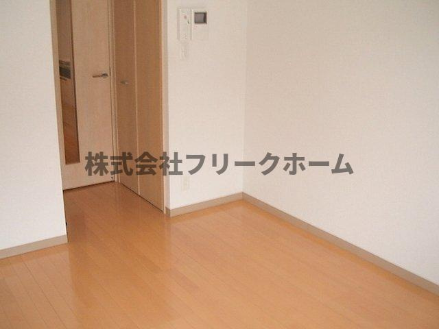 武蔵野市吉祥寺本町２丁目の賃貸マンションの居間・リビング