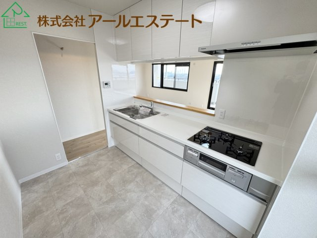 ネオハイツ姫路アメティ228　山陽電鉄「西飾磨駅」徒歩15分のキッチン