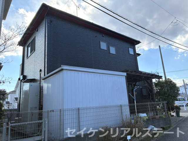 麻溝台４丁目　中古戸建の外観|北側幅員16m公道・南面庭付き・カースペース2台御座います