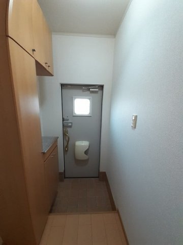 ガーデン　ハウス　緑丘Ａの玄関