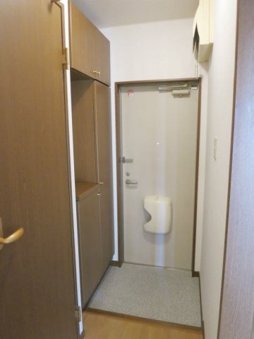 フラワー・アカガワの玄関