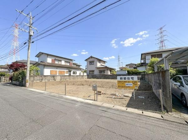 明野高尾Ⅱ　土地の前面道路含む現地写真|前面道路含む現地