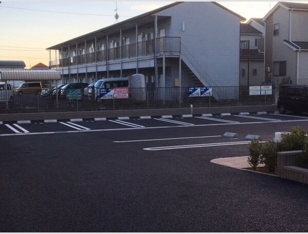 Grand C'est la vie(グランセラヴィ)の駐車場