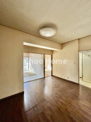 【居間・リビング】 | グリーンパーク第4綾瀬 | リビングダイニング