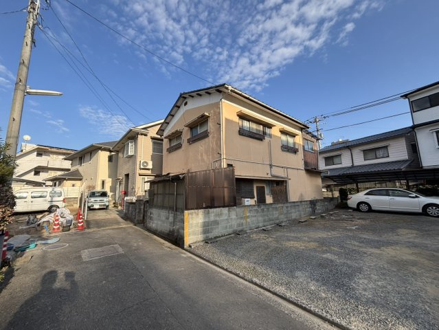 枝松1丁目中古戸建　松山市枝松1丁目の戸建賃貸の前面道路含む現地写真|前面道路含む現地写真です