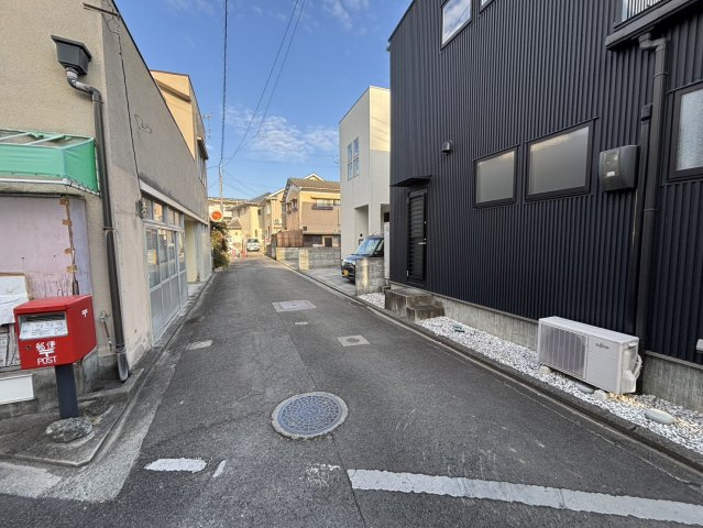 枝松1丁目中古戸建　松山市枝松1丁目の戸建賃貸の前面道路含む現地写真|前面道路含む現地写真です