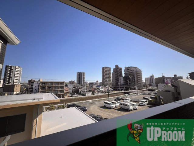 シェルメールの玄関