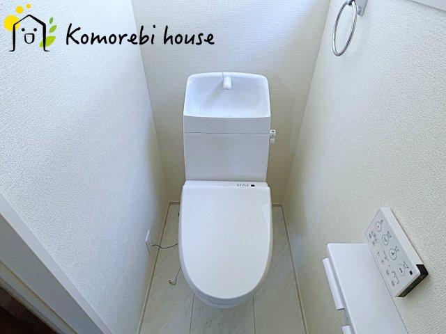 桶川市末広　新築一戸建て　リーブルガーデン　01のトイレ|26.4.11撮影済み