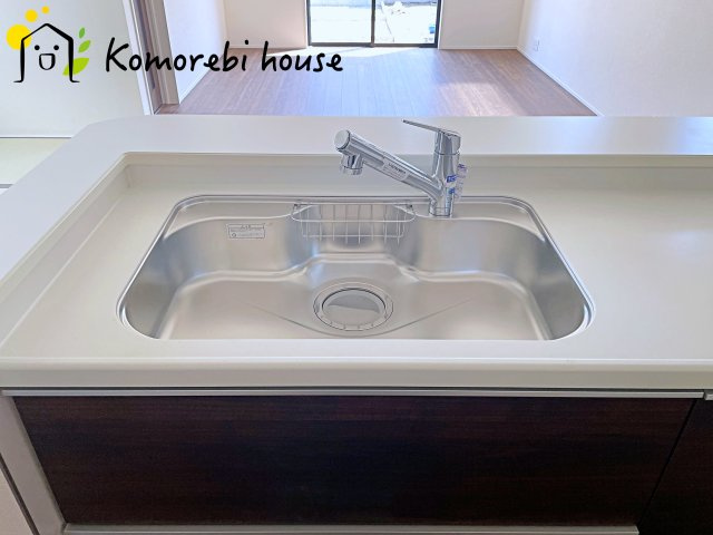 桶川市末広　新築一戸建て　リーブルガーデン　01のキッチン|26.4.11撮影済み