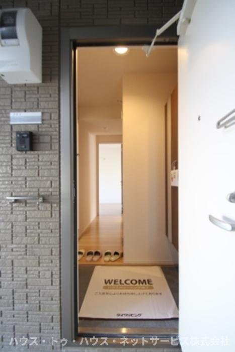 ヴェルデ大島田のエントランス