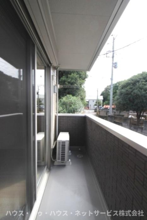 ヴェルデ大島田のバルコニー