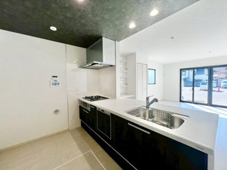 【キッチン】 | 高師浜２丁目　新築分譲住宅　全３区画