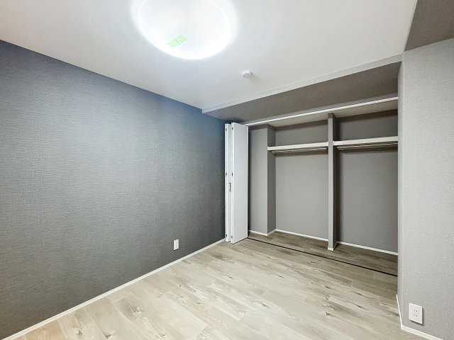 フローレス五反野の収納|※図面と現況に相違がある場合は現況優先　※室内写真はイメージ。　