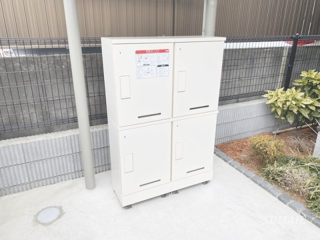 メゾン・ド・クロワールのその他共用部分|宅配ボックスです☆