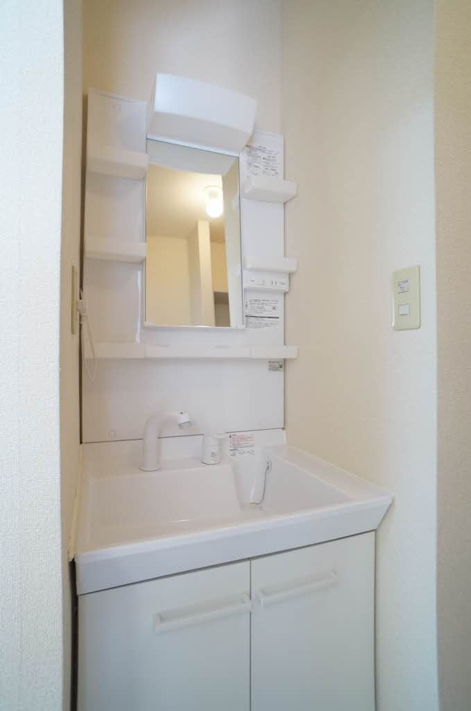 ハイライフシティ北天昌寺Ｂの洗面所