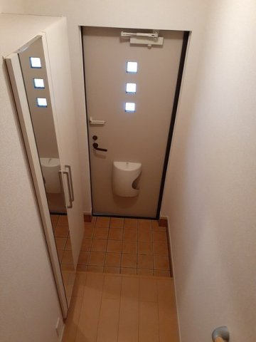 アーバン　スペースの玄関