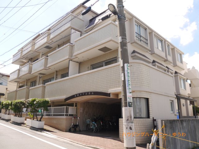 【外観】 | ＧＳハイム徳丸 | 陽光浴びる外観がシンプルな外観をより際立たせ、人々の記憶に存在感を植え付けます。