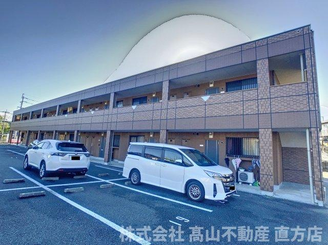 北九州市八幡西区大字馬場山のアパートの駐車場