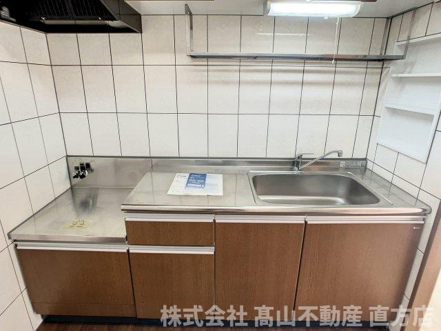 Ｖｅｒｓ　Ｌ’ａｖｅｎｉｒのキッチン