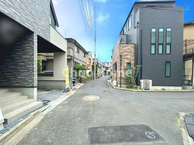 葛飾区新宿1丁目新築分譲住宅の前面道路含む現地写真|全面道路